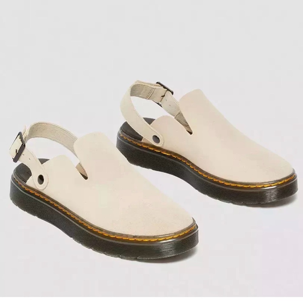 DR. MARTENS Carlson Suede Cream Mule Shoes. Size 7